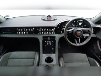 Used Porsche Taycan 2023 for sale - 76203922: Photo 2