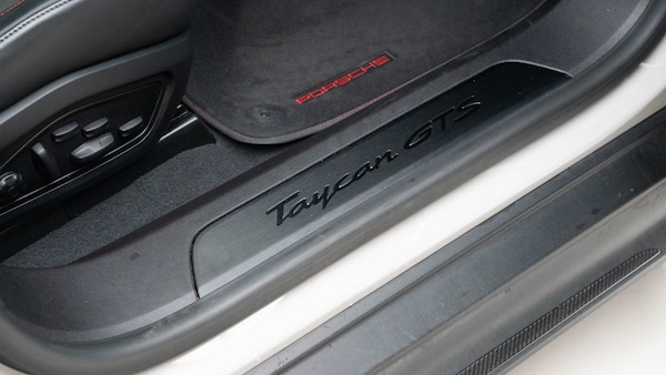 Used Porsche Taycan 2023 for sale - 76203922: Photo 32