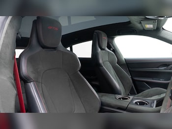 Used Porsche Taycan 2023 for sale - 76203922: Photo 3