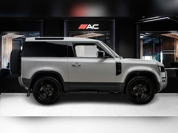 Used Land Rover Defender 2026 for sale - 79407578: Photo