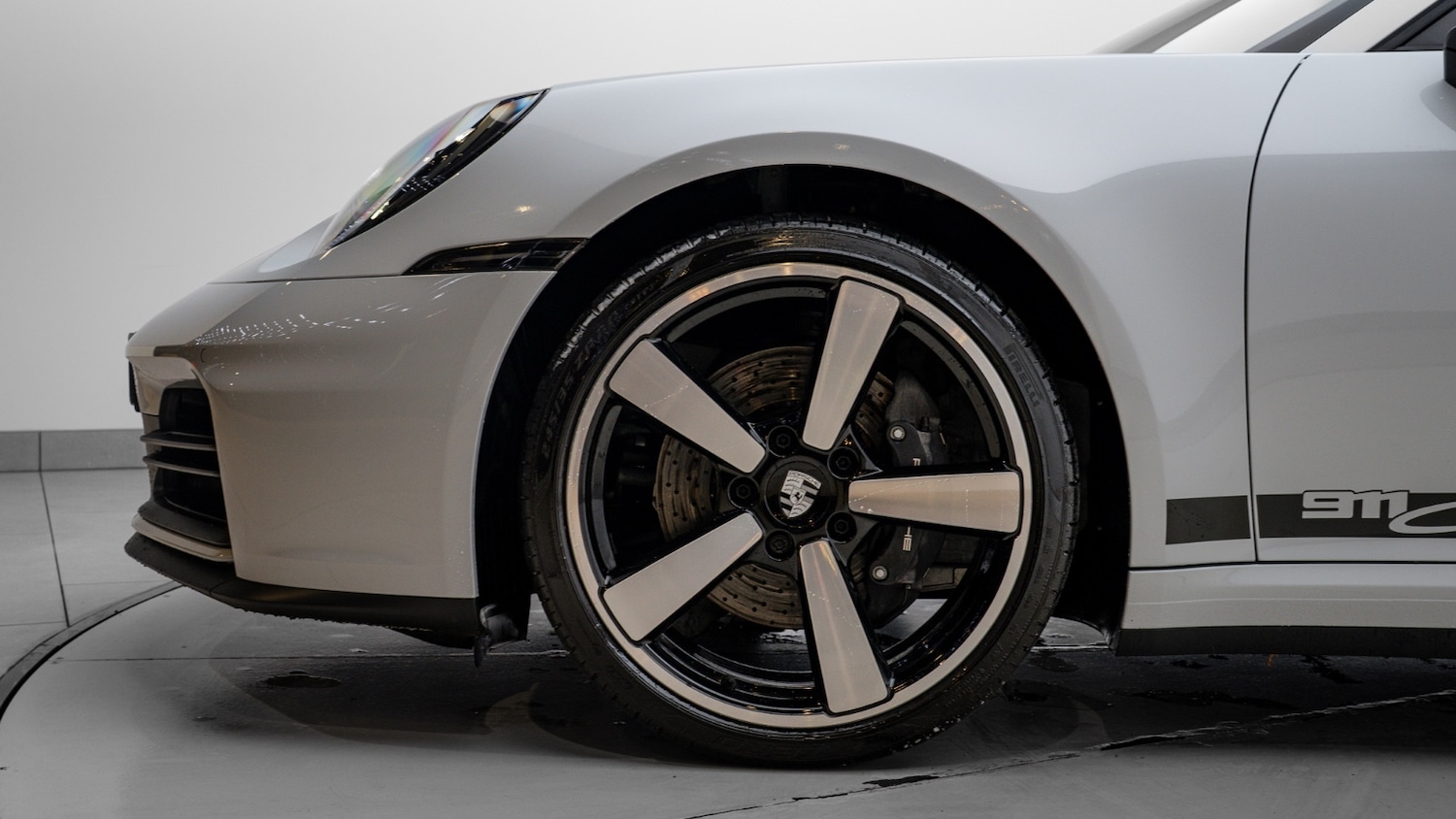 Used Porsche 911 2025 for sale - 76773408: Photo 32