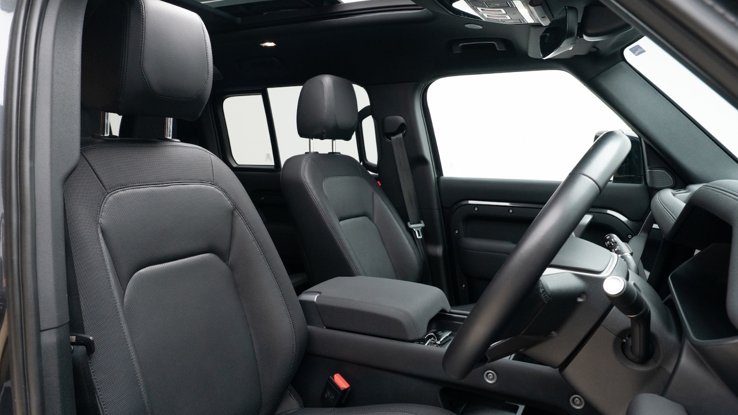 Used Land Rover Defender 2022 for sale - 76640180: Photo 3