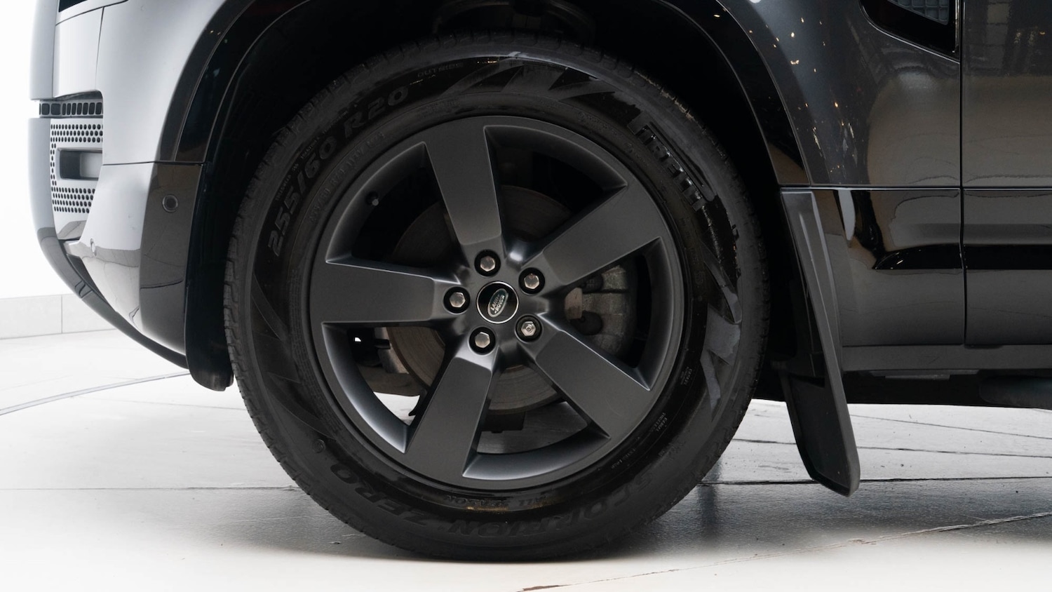 Used Land Rover Defender 2022 for sale - 76640180: Photo 30