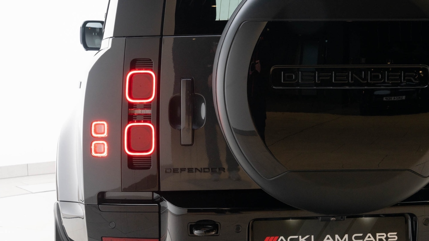 Used Land Rover Defender 2022 for sale - 76640180: Photo 31