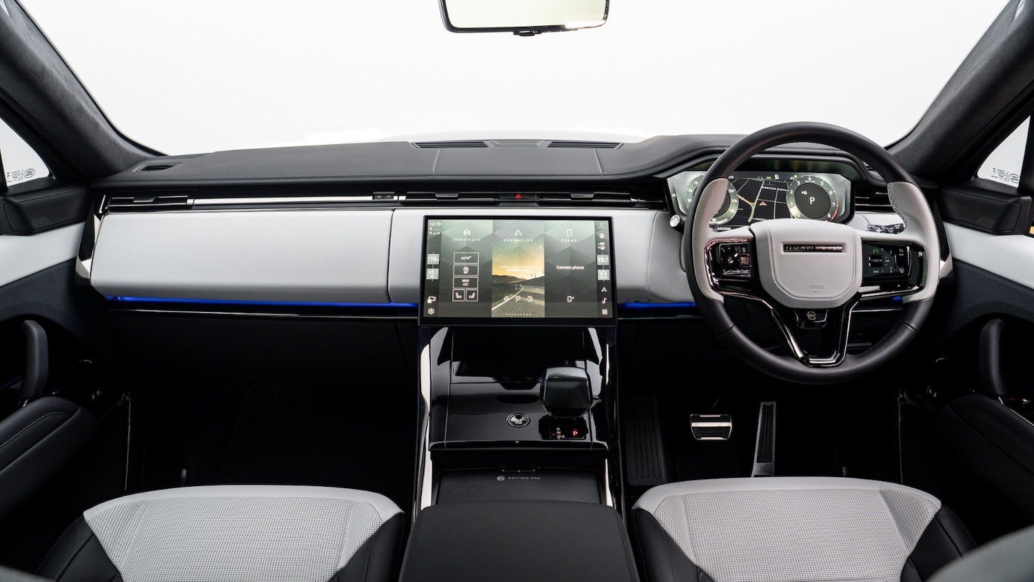 Used Land Rover Range Rover Sport 2024 for sale - 77890002: Photo 2