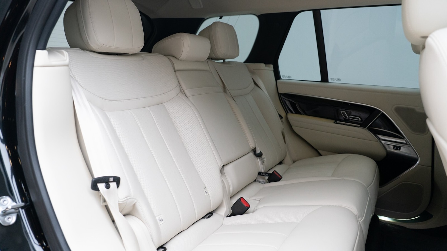 Used Land Rover Range Rover 2025 for sale - 76393655: Photo 8