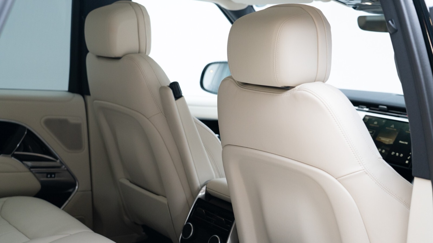 Used Land Rover Range Rover 2025 for sale - 76393655: Photo 9