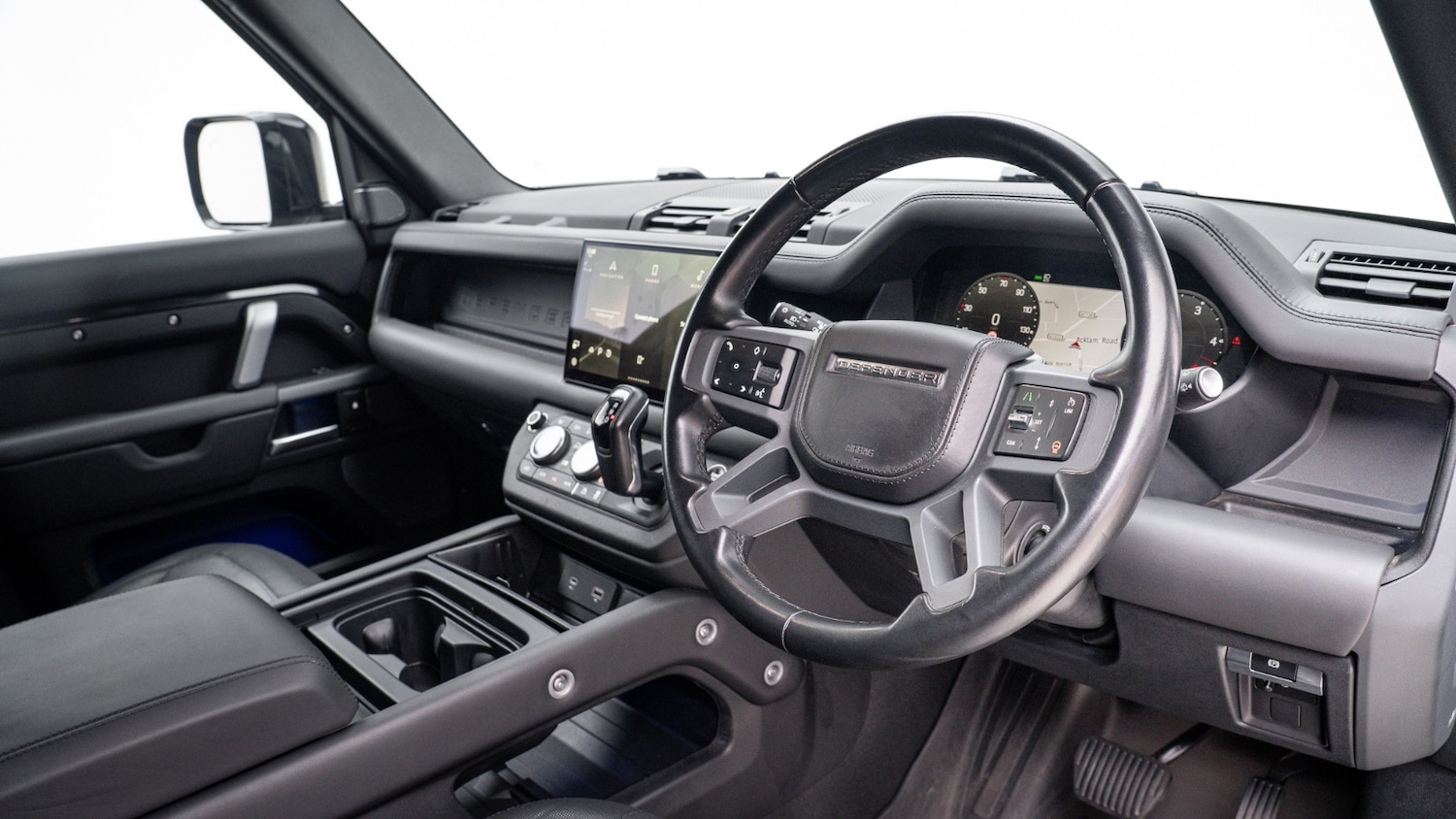 Used Land Rover Defender 2023 for sale - 77803796: Photo 2