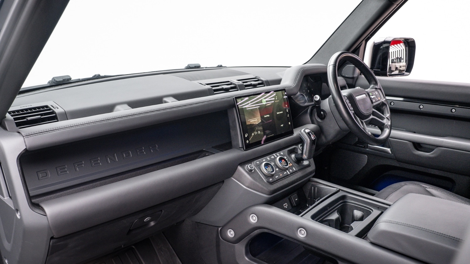 Used Land Rover Defender 2023 for sale - 77803796: Photo 30