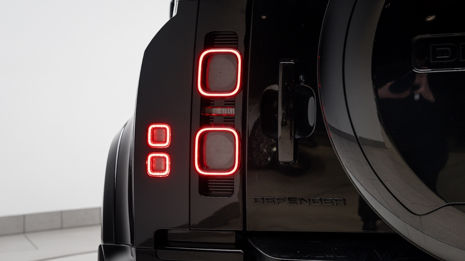 Used Land Rover Defender 2023 for sale - 77803796: Photo 42