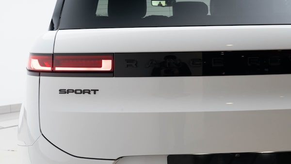 Used Land Rover Range Rover Sport 2023 for sale - 76328270: Photo 10