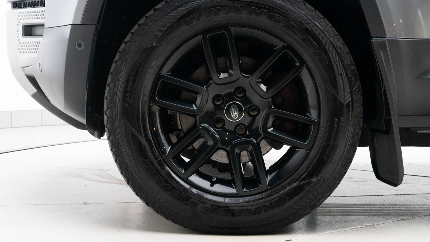 Used Land Rover Defender 2022 for sale - 76384324: Photo 10