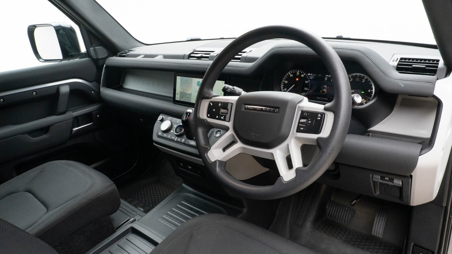 Used Land Rover Defender 2022 for sale - 76384324: Photo 3