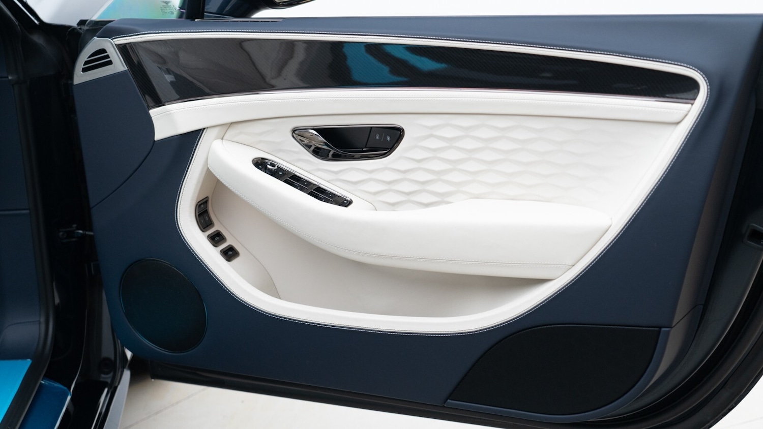 Used Bentley Continental 2025 for sale - 76410546: Photo 14