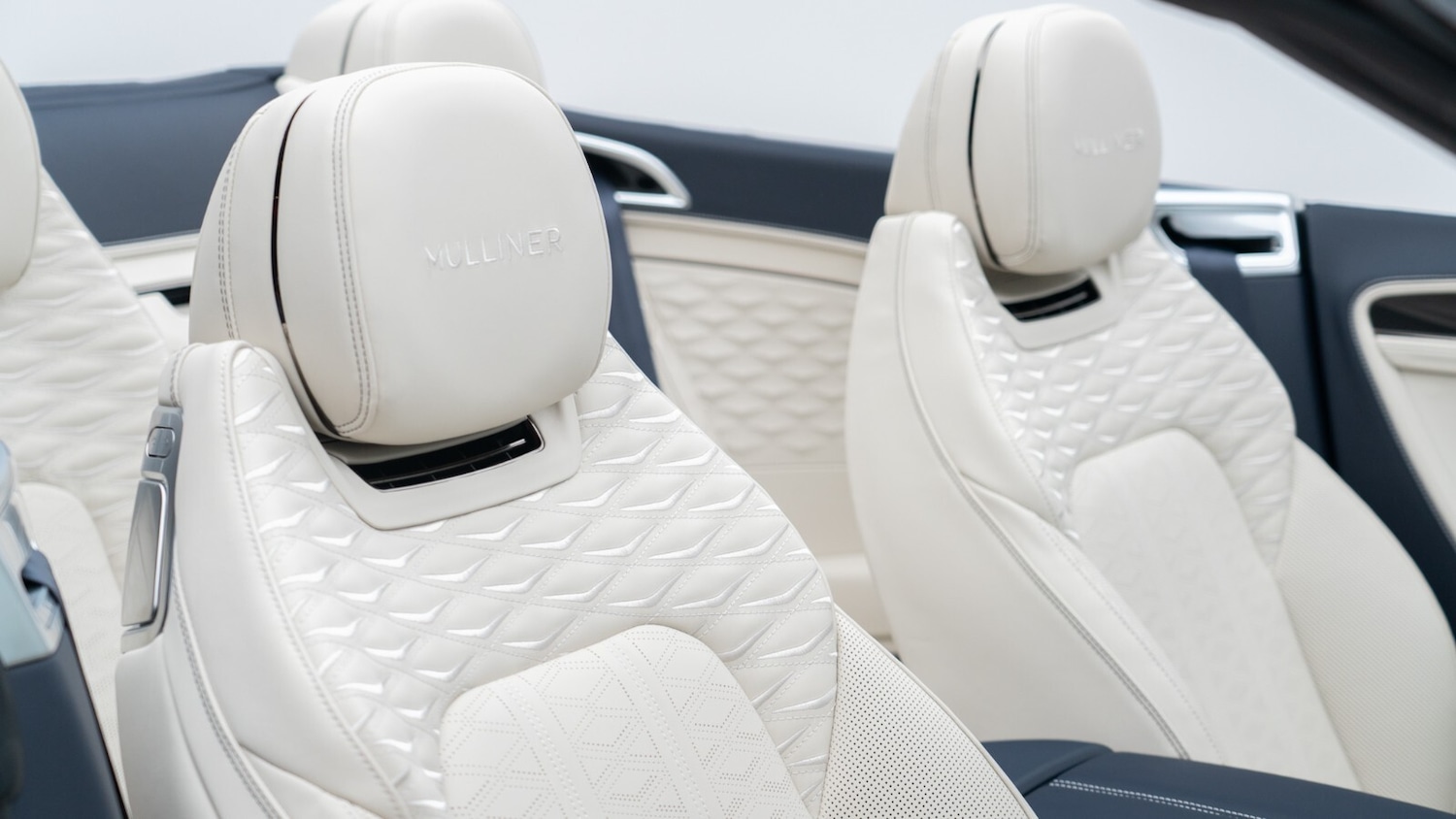 Used Bentley Continental 2025 for sale - 76410546: Photo 3