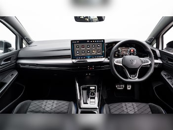 Used Volkswagen Golf 2025 for sale - 77225017: Photo