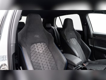 Used Volkswagen Golf 2025 for sale - 77225017: Photo