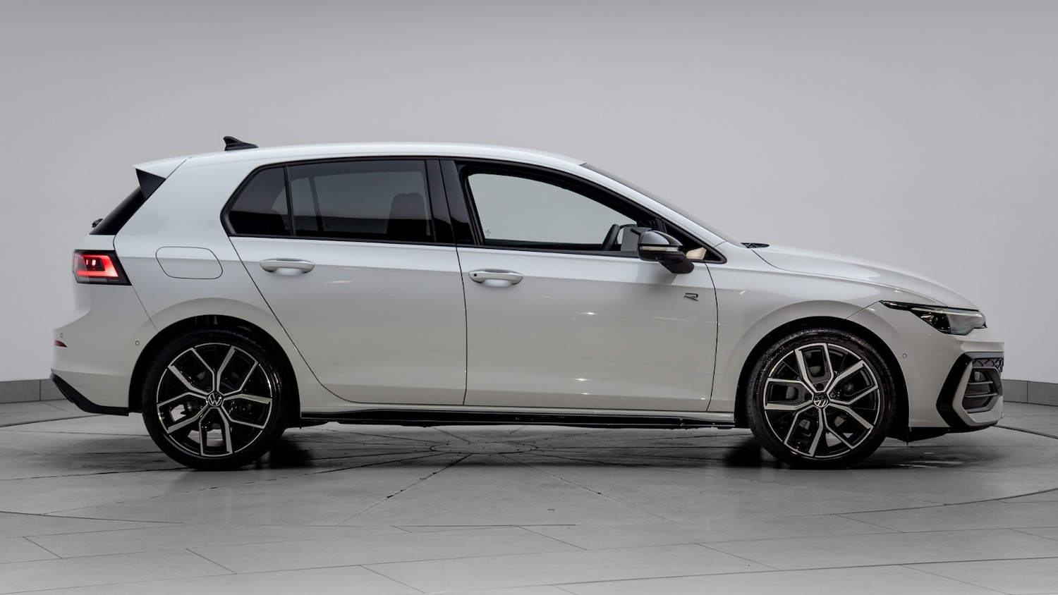 Used Volkswagen Golf 2025 for sale - 77225017: Photo 5