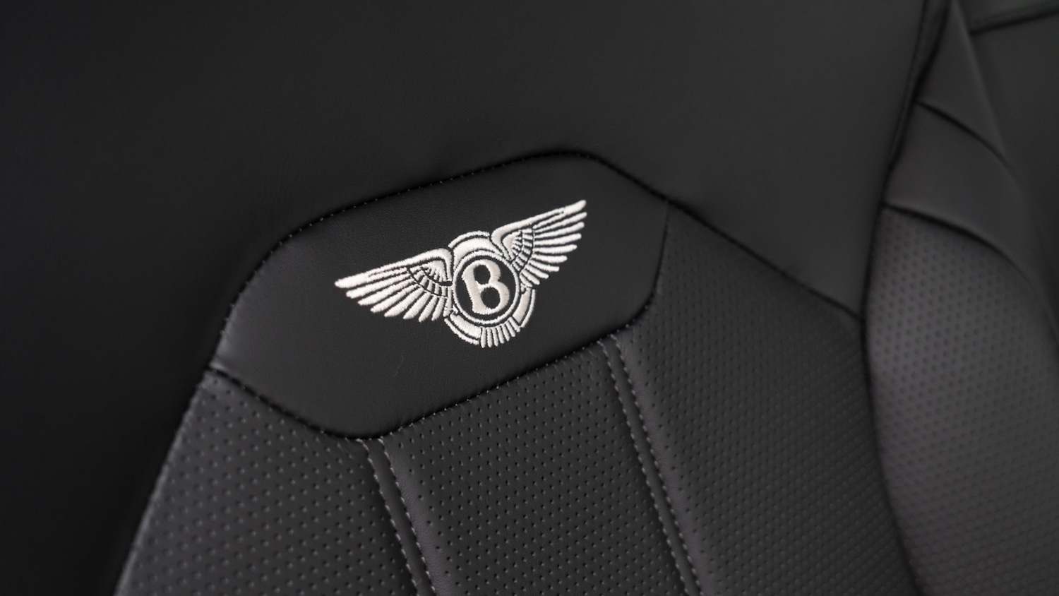 Used Bentley Bentayga 2020 for sale - 76556884: Photo 24