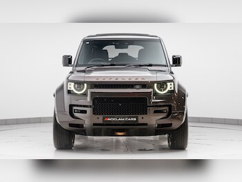 Used Land Rover Defender 2025 for sale - 77690834: Photo