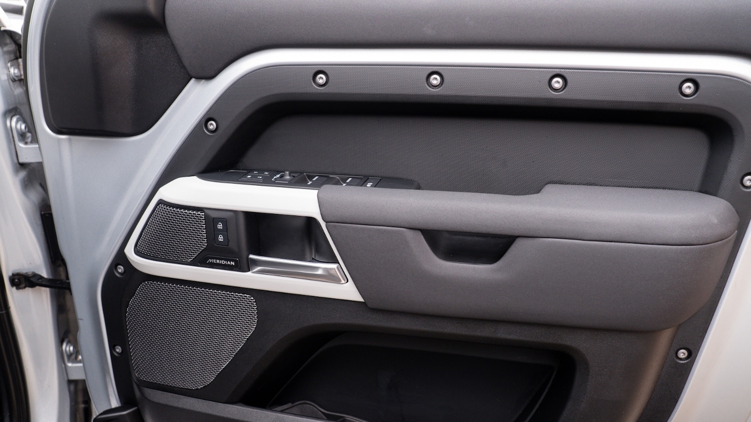 Used Land Rover Defender 2022 for sale - 77247948: Photo 23