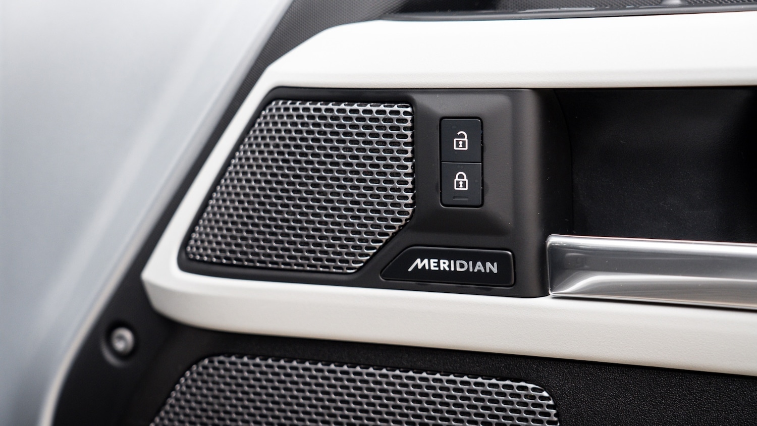 Used Land Rover Defender 2022 for sale - 77247948: Photo 24