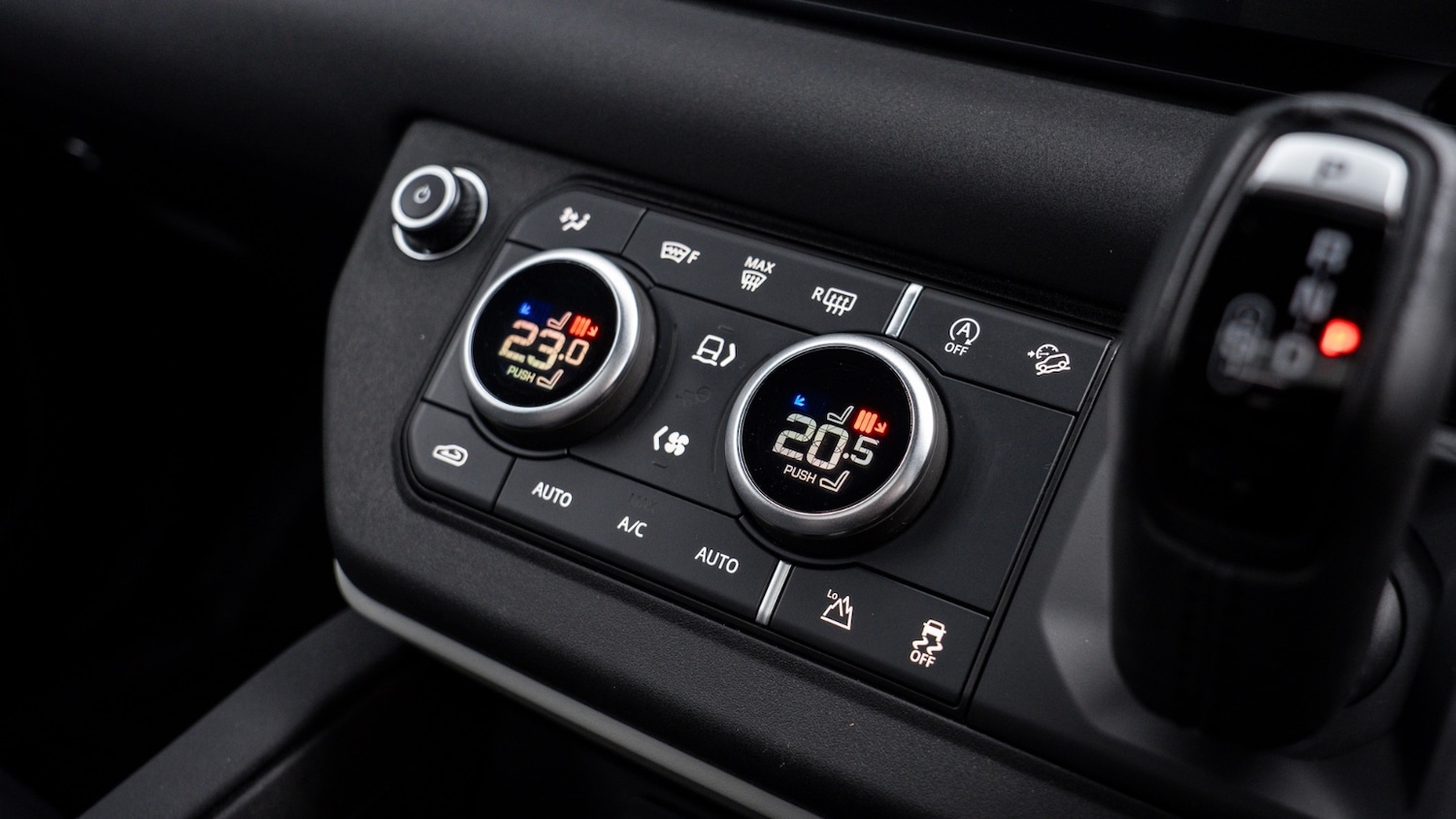 Used Land Rover Defender 2022 for sale - 77247948: Photo 27