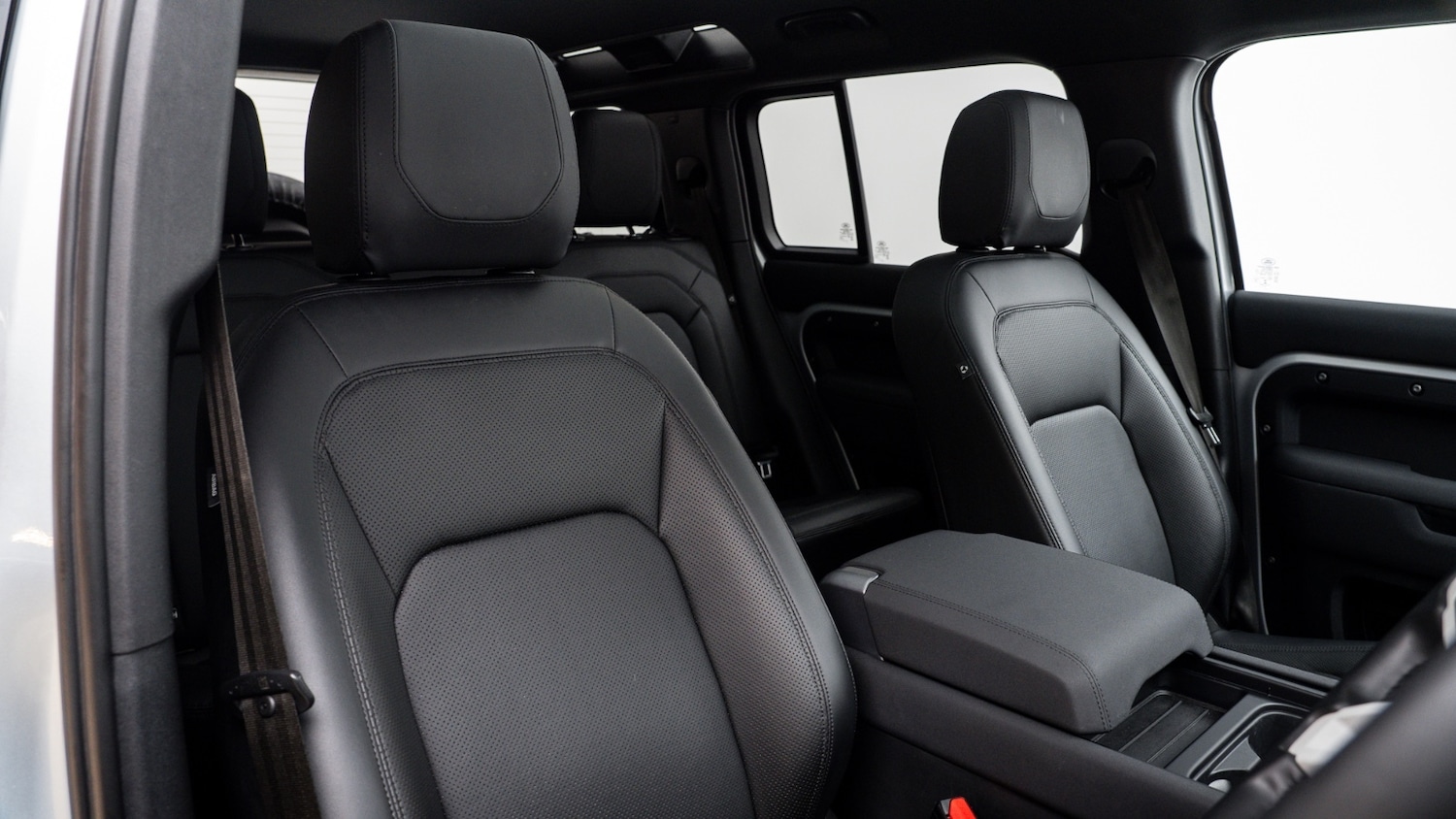 Used Land Rover Defender 2022 for sale - 77247948: Photo 3