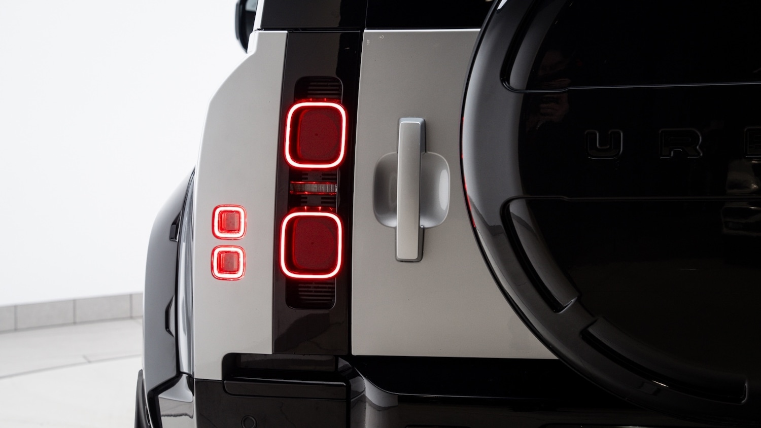 Used Land Rover Defender 2022 for sale - 77247948: Photo 40