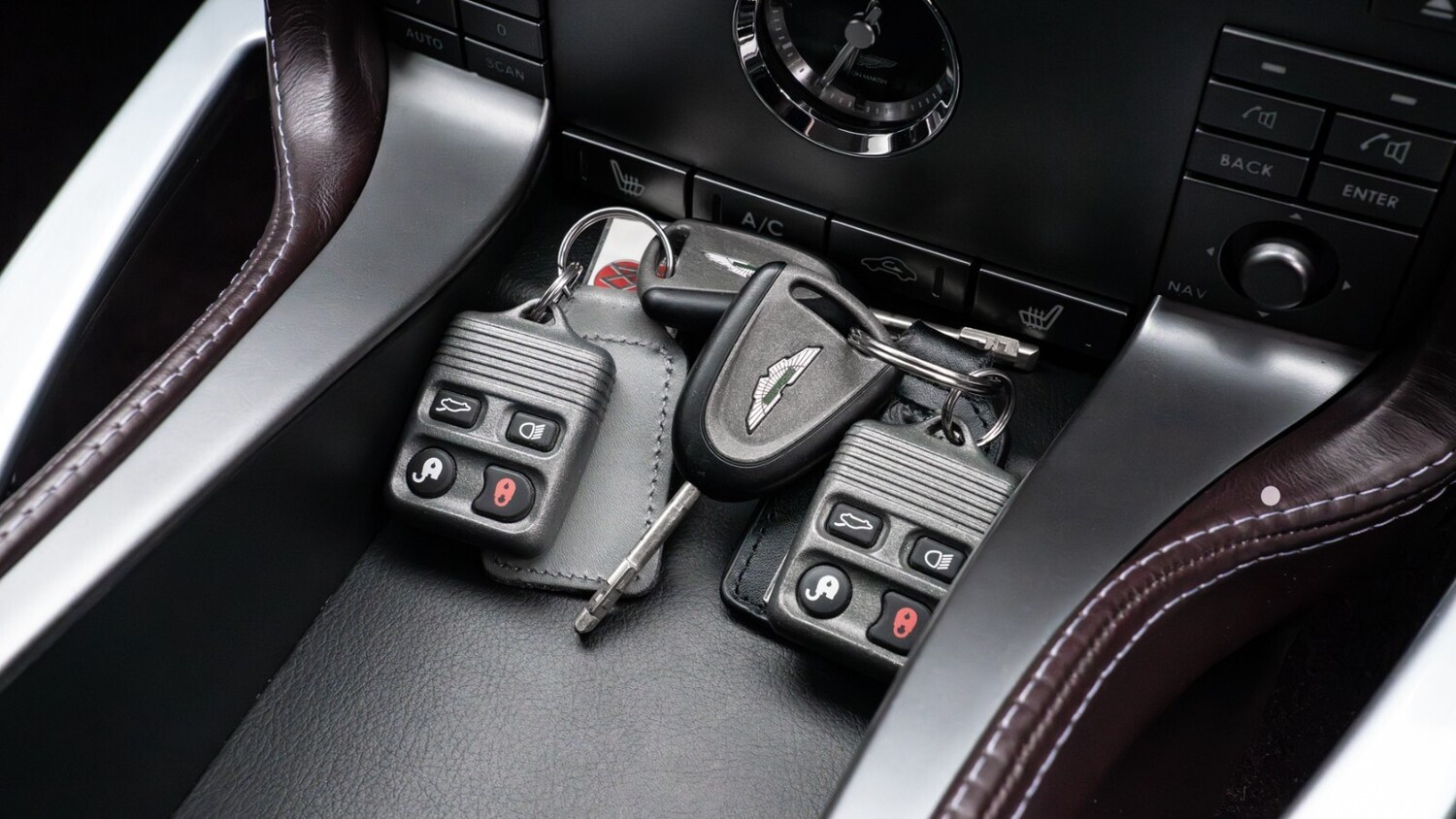 Used Aston Martin Vanquish 2007 for sale - 77971816: Photo 18