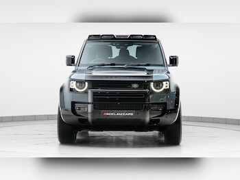 Used Land Rover Defender 2024 for sale - 77532131: Photo