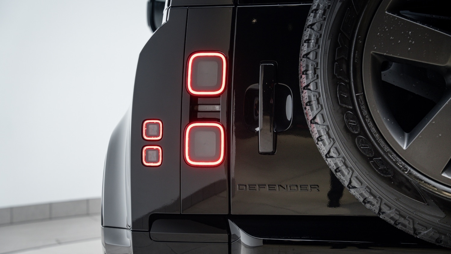 Used Land Rover Defender 2025 for sale - 77111315: Photo 15