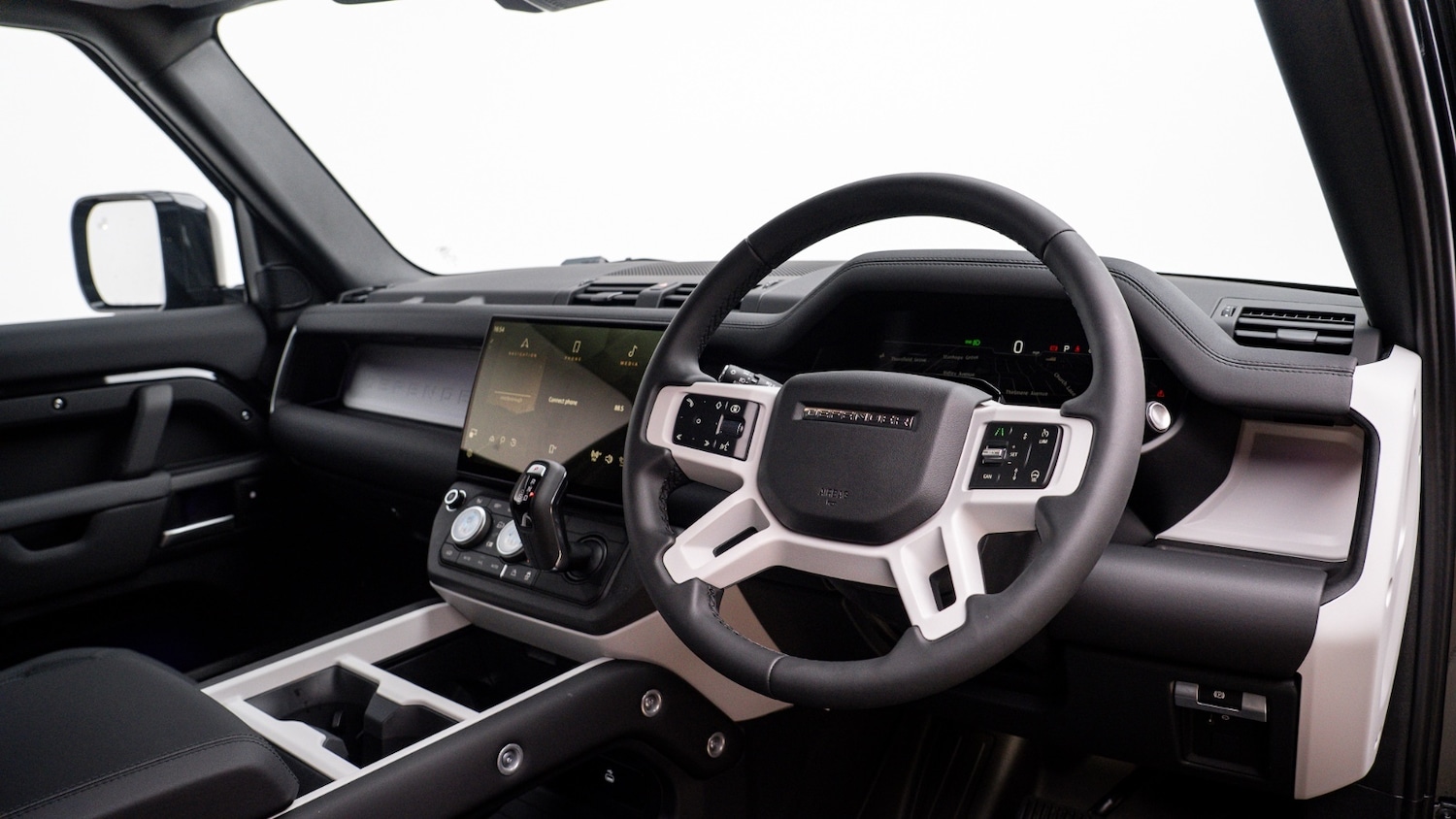 Used Land Rover Defender 2025 for sale - 77111315: Photo 2