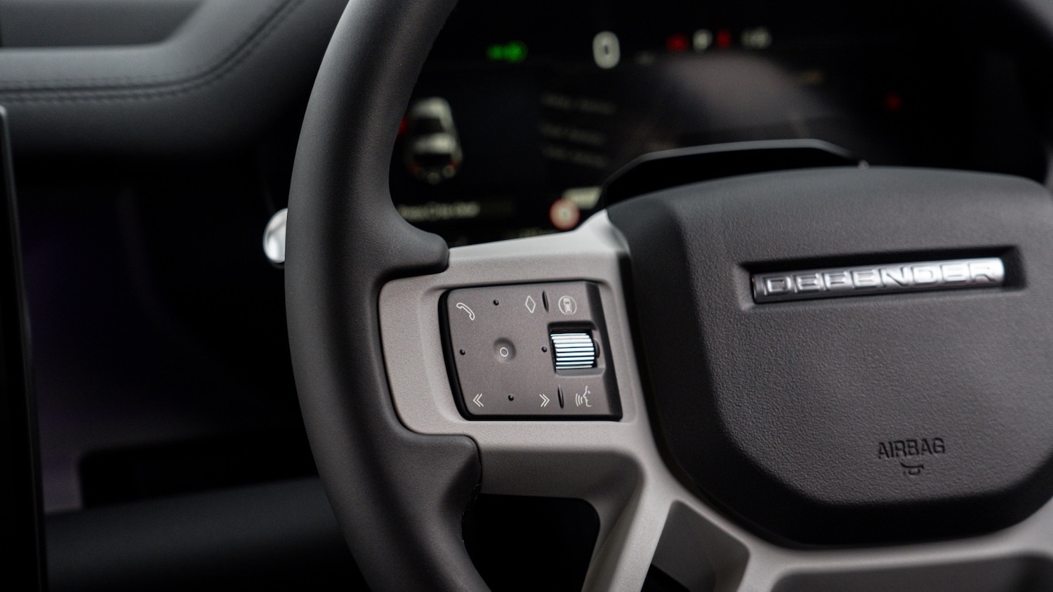 Used Land Rover Defender 2025 for sale - 77111315: Photo 32