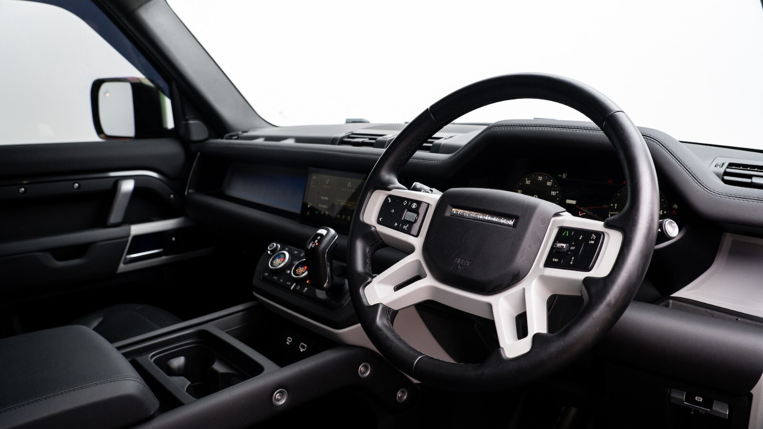 Used Land Rover Defender 2024 for sale - 78041946: Photo 25