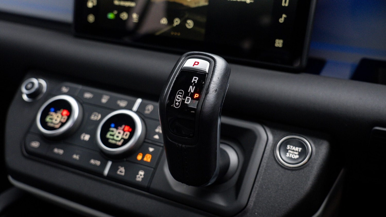 Used Land Rover Defender 2024 for sale - 78041946: Photo 30