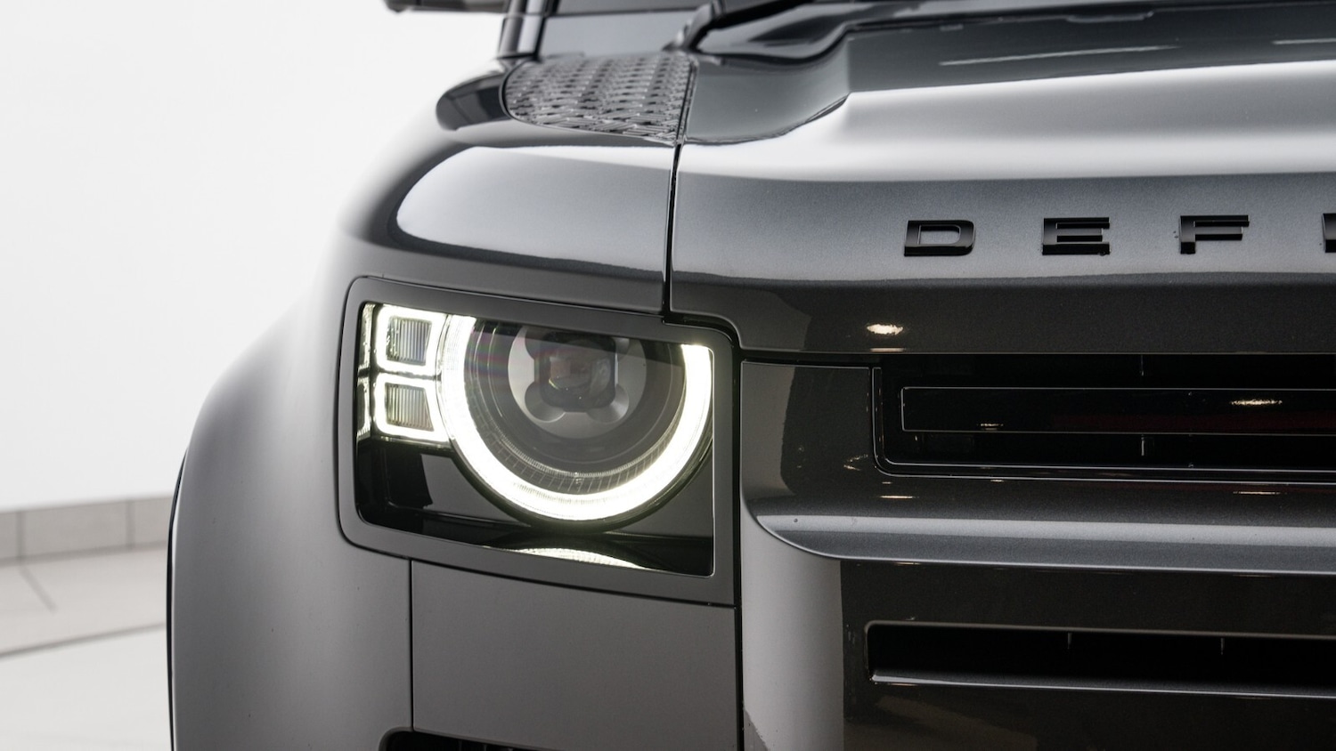 Used Land Rover Defender 2024 for sale - 78041946: Photo 32