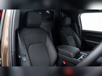 Used Land Rover Defender 2026 for sale - 78226134: Photo