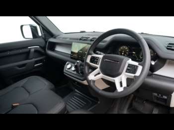 Used Land Rover Defender 2025 for sale - 75136359: Photo