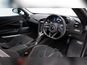 Used McLaren 750S 2024 for sale - 76615100: Photo