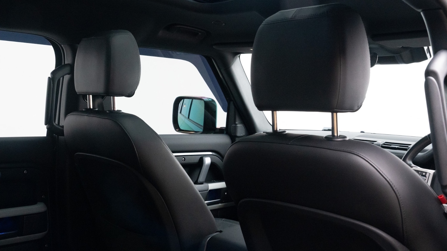 Used Land Rover Defender 2024 for sale - 76684329: Photo 14