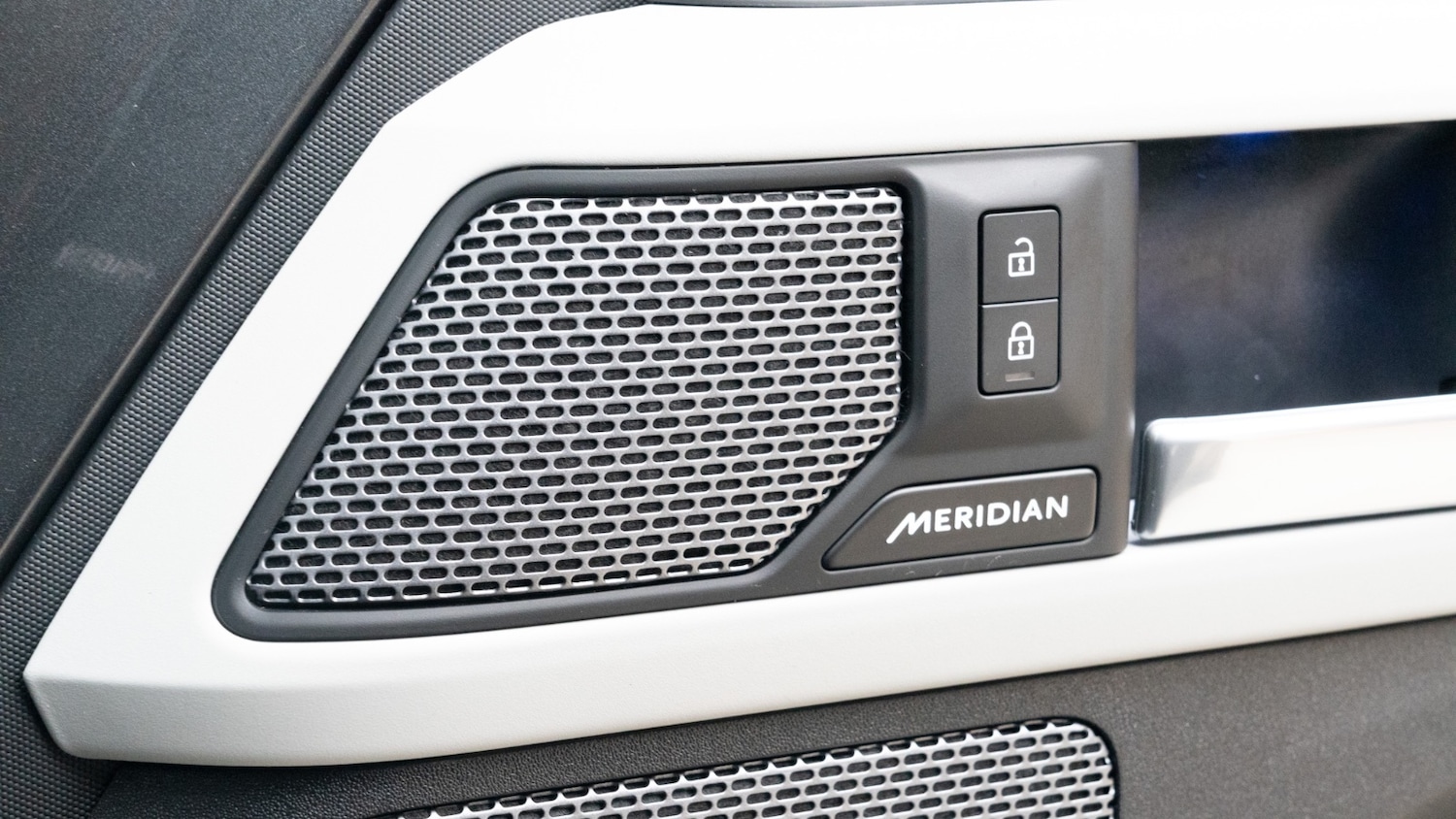 Used Land Rover Defender 2024 for sale - 76684329: Photo 22