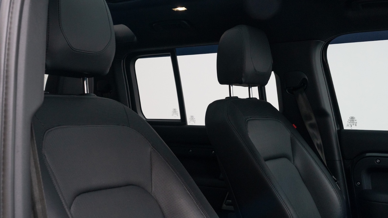 Used Land Rover Defender 2024 for sale - 76684329: Photo 3