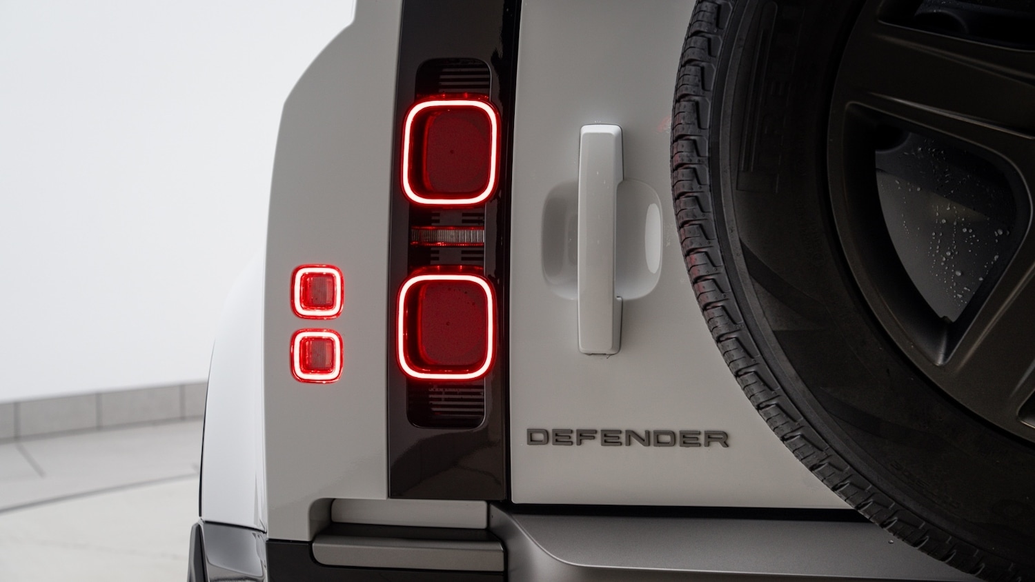 Used Land Rover Defender 2025 for sale - 77434873: Photo 45