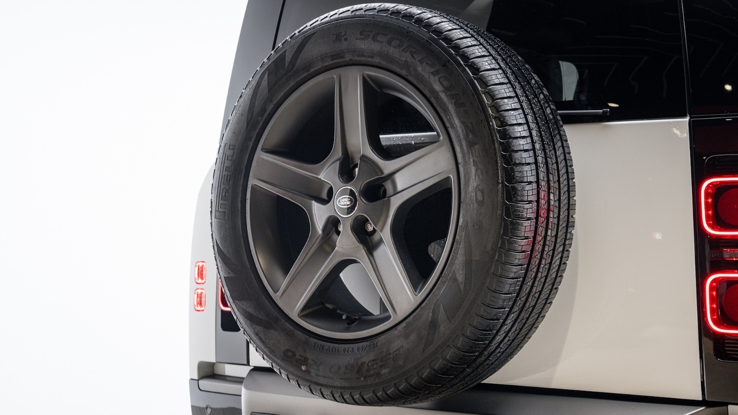 Used Land Rover Defender 2025 for sale - 77434873: Photo 47