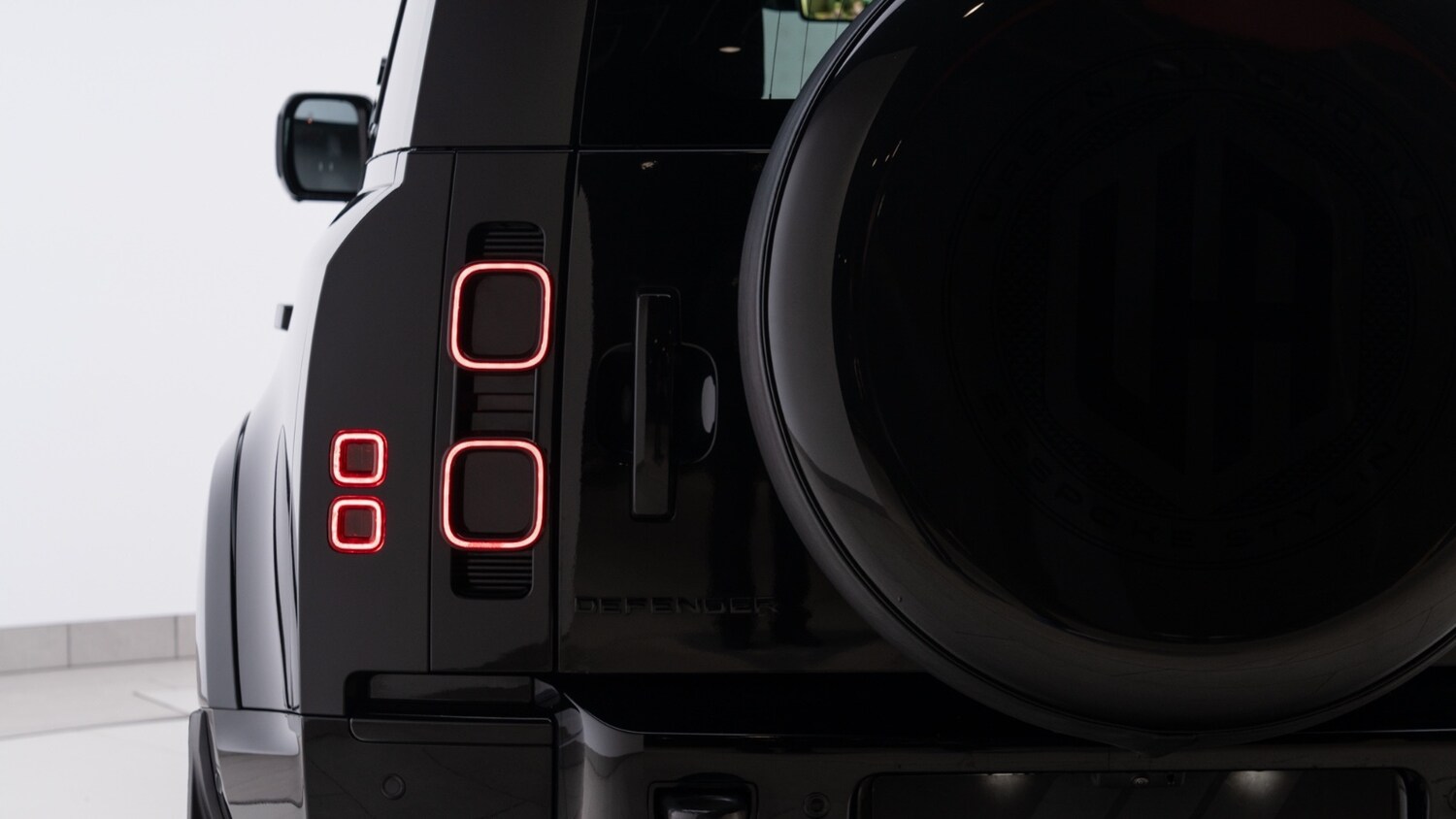 Used Land Rover Defender 2024 for sale - 78123087: Photo 10