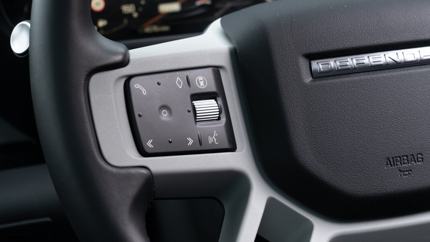 Used Land Rover Defender 2024 for sale - 78123087: Photo 18