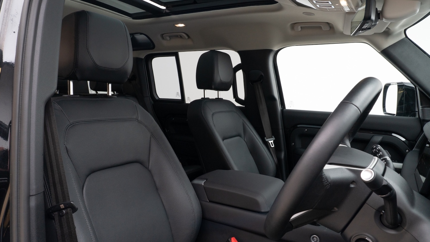 Used Land Rover Defender 2024 for sale - 78123087: Photo 3