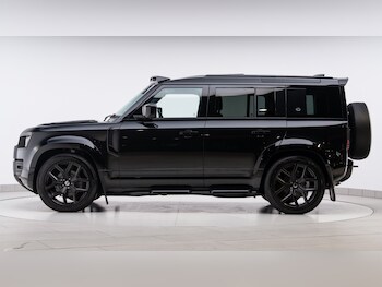 Used Land Rover Defender 2024 for sale - 78123087: Photo