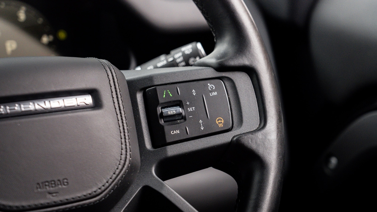 Used Land Rover Defender 2024 for sale - 76948519: Photo 12